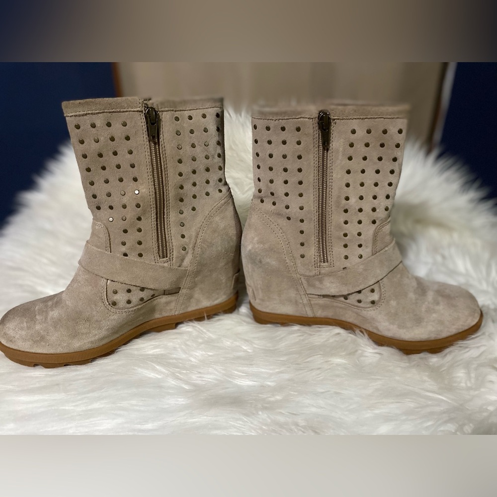 GUC Sorel Joan of Arctic Wedge II Studded Boots - US Size 8 - Picture 9 of 15